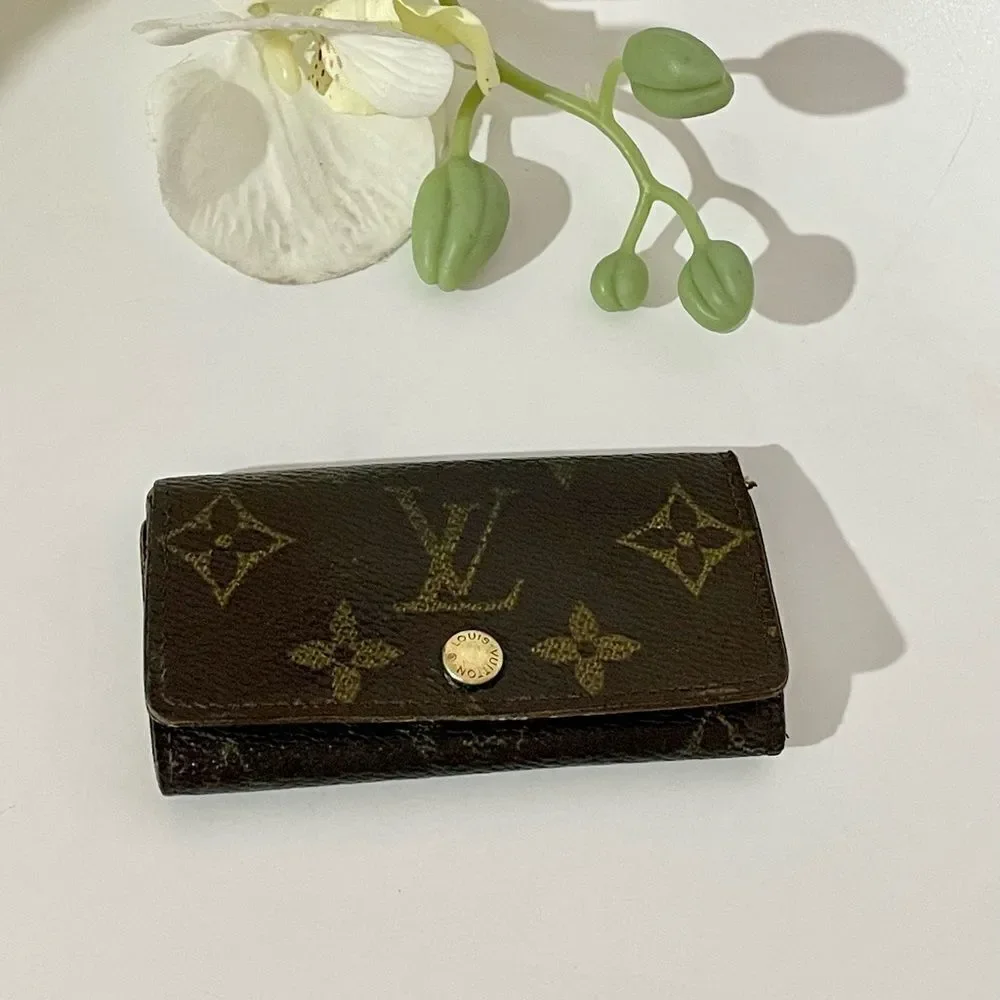 Louis Vuitton Monogram 4 Key Wallet